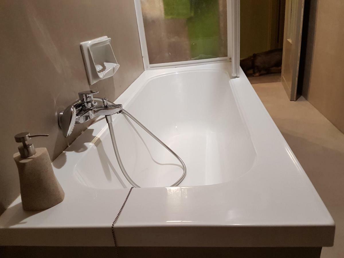 Apartament Saint George'S House Centro-Stazione-Ospedali Alessandria Zewnętrze zdjęcie
