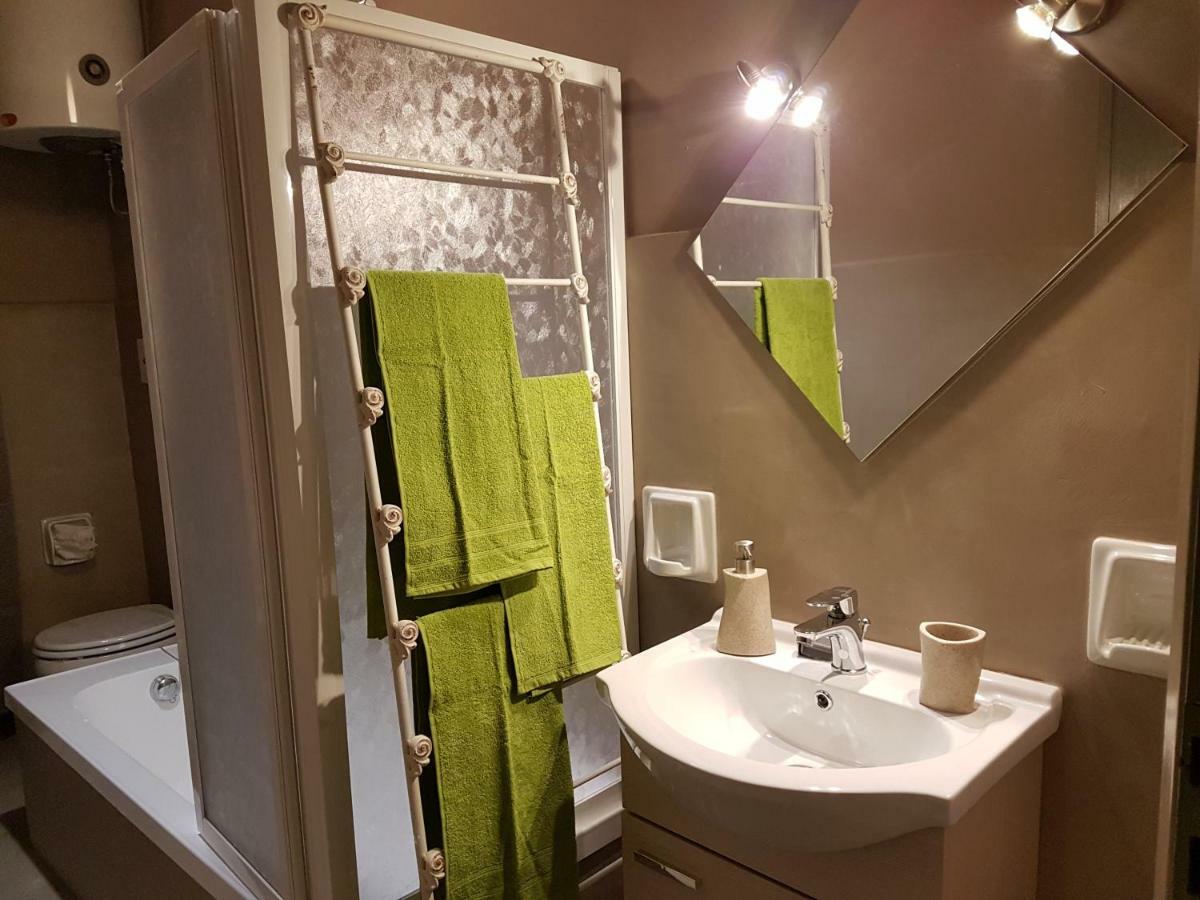 Apartament Saint George'S House Centro-Stazione-Ospedali Alessandria Zewnętrze zdjęcie